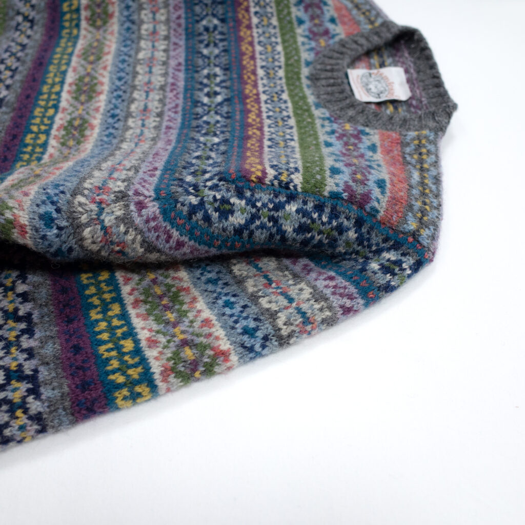 ジャミーソンズ・フェアアイルクルーネックセーター・シェットランドグレー