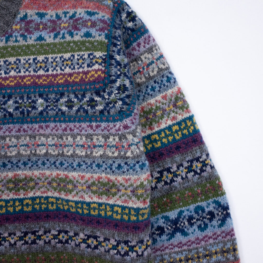 ジャミーソンズ・フェアアイルクルーネックセーター・シェットランドグレー